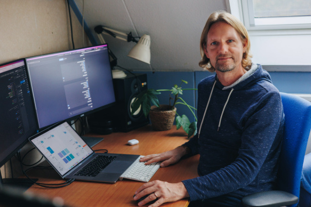 Martin Webmaat is websites aan het onderhouden